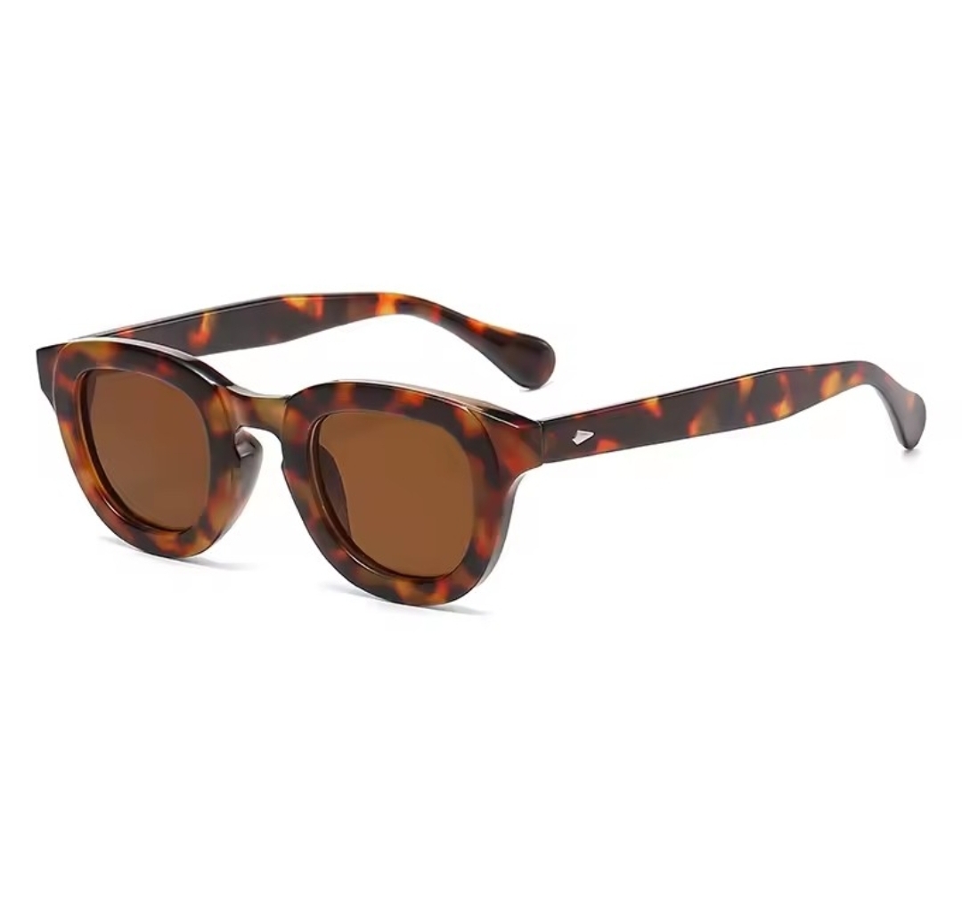 Honey tortoise rounded square